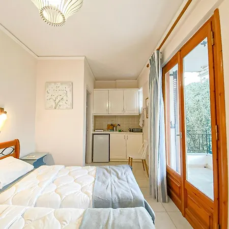 Nostos Apartment *