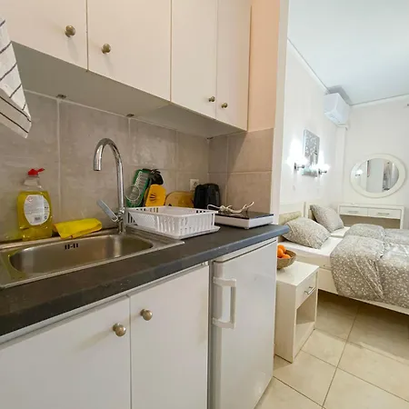 Nostos Apartment *